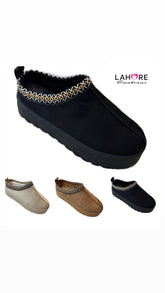 Women's Shoes Faux Fur Slip-On Platform Slippers for Indoor and Outdoor Use - Girls
Footwear Slide